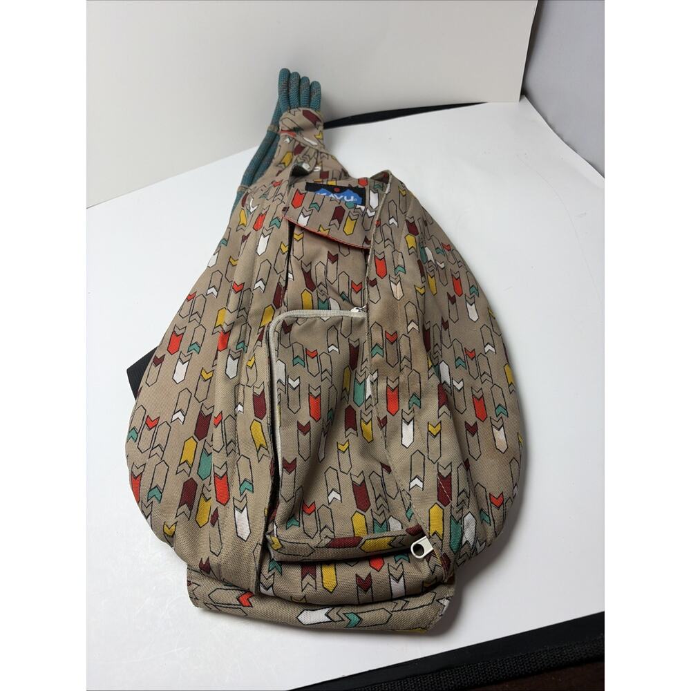 Kavu Original Rope Sling Bag Colorful Arrows Crossbody Backpack - Picture 1 of 7